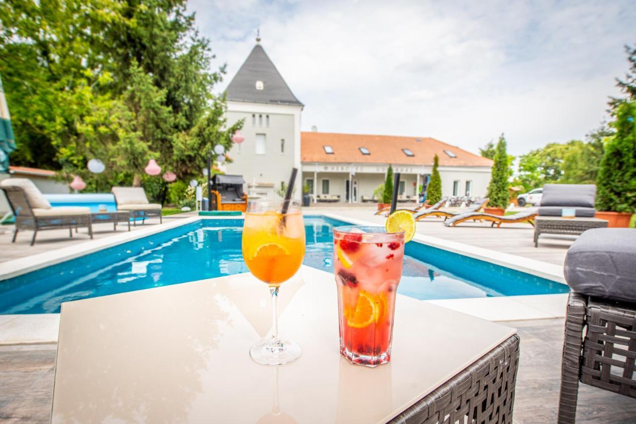 Herczeg Udvarhaz Poroszló Exterior foto