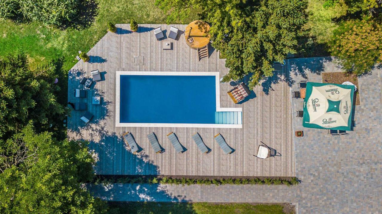 Herczeg Udvarhaz Poroszló Exterior foto